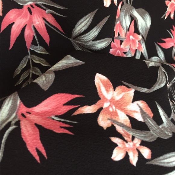 Dress - Picture 3 of 6